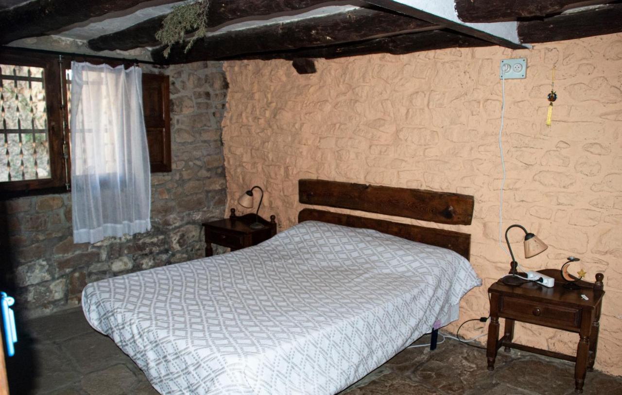 Casa Jalon Guest House Santa Eulalia de Gallego ภายนอก รูปภาพ