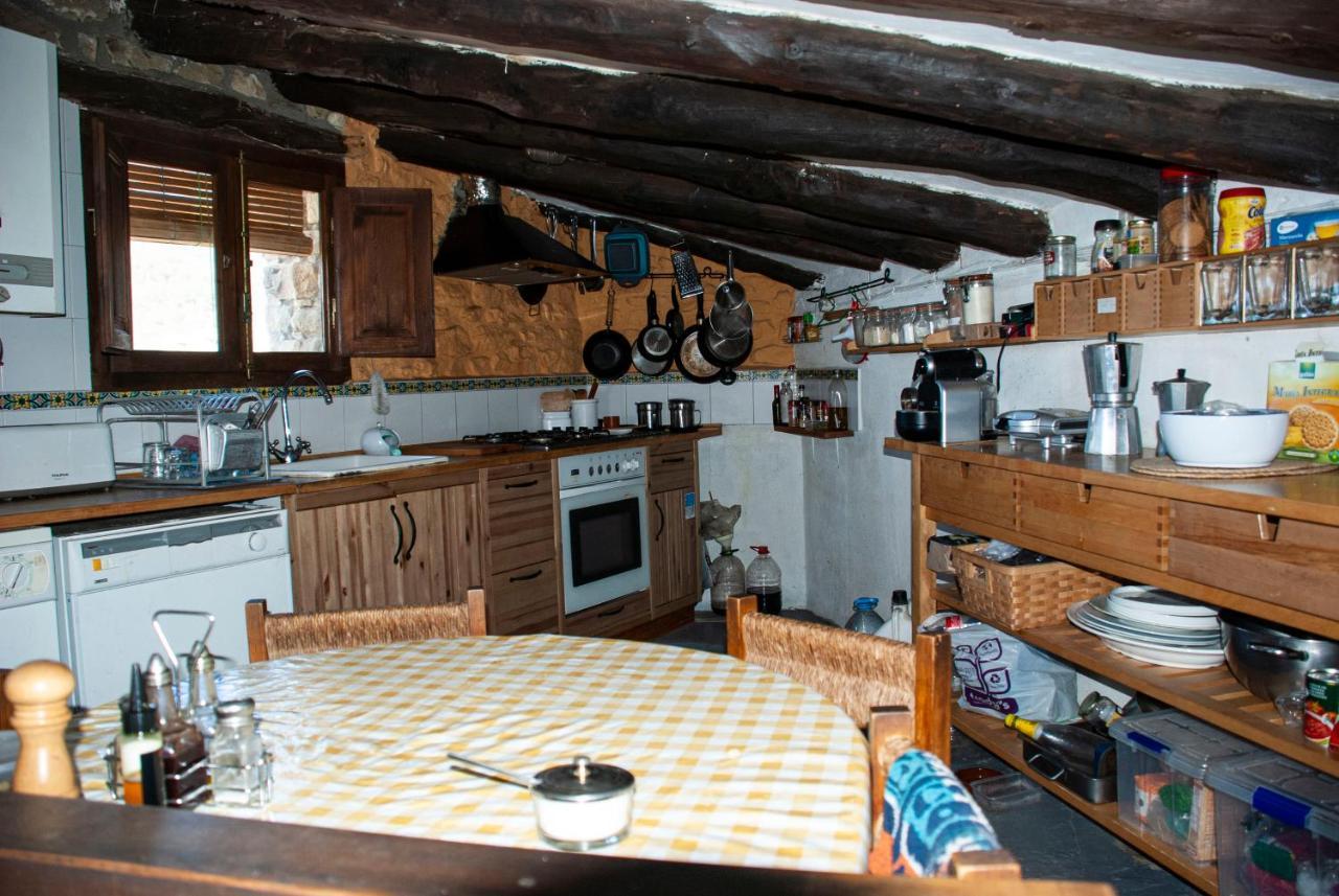 Casa Jalon Guest House Santa Eulalia de Gallego ภายนอก รูปภาพ